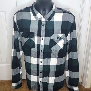 Vans Slim Fit Boxed Flannel Button Front Shirt Green,  Gray, and White Size XL